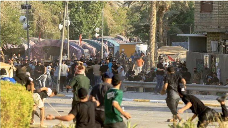 بعد فرض حظر التجول بالعراق.. إطلاق صافرات الإنذار داخل السفارة الأمريكية ببغداد