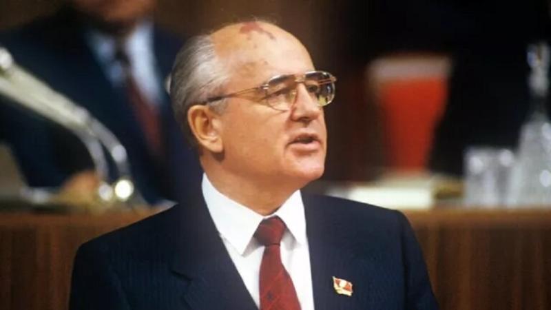 عاجل.. وفاة زعيم الاتحاد السوفييتي السابق والكشف عن وصيته