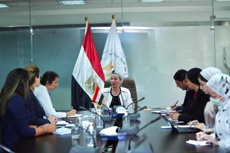 وزيرة البيئة: مصر تواجه تحديات كبيرة بسبب تغير المناخ