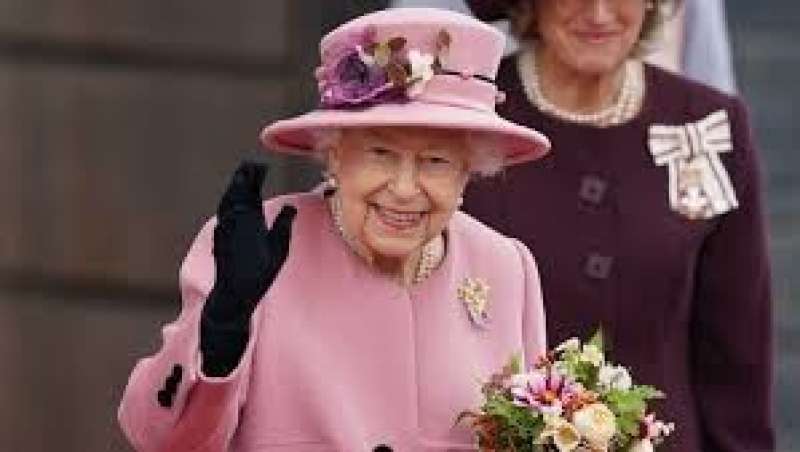وفاة الملكة إليزابيث الثانية..  ترتيب الأمراء وخط تولي العرش البريطاني