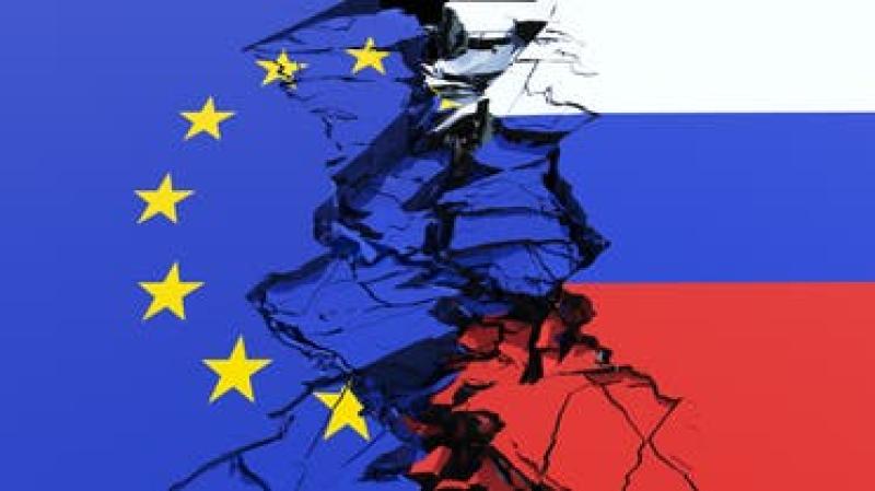 الاتحاد الأوروبي يعلق اتفاقية التأشيرات مع روسيا وموسكو تتوعد