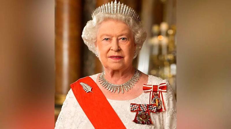 «افتحوها بعد 63 عامًا».. رسالة سرية من ملكة بريطانيا مخبأة في أستراليا
