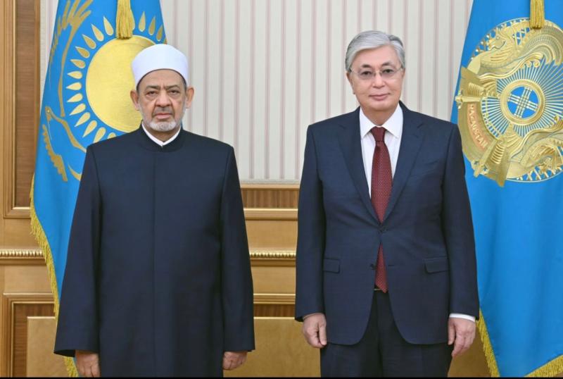 لقاء شيخ الأزهر ورئيس جمهورية كازاخستان 