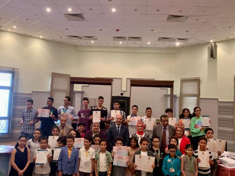 تكريم الفائزين - المصدر: مديرية التربية والتعليم بالإسكندرية