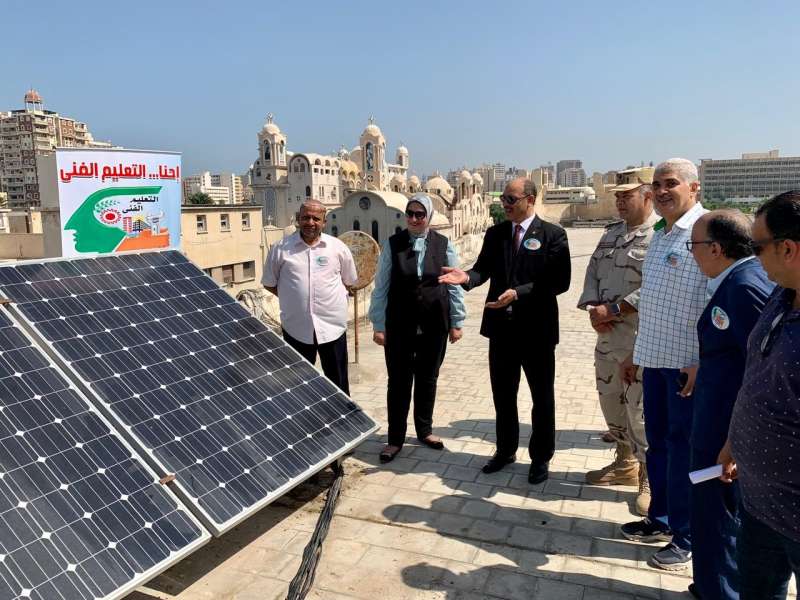 تفقد مشروع محطة توليد الطاقة الشمسية - المصدر: مديرية التربية والتعليم بالإسكندرية
