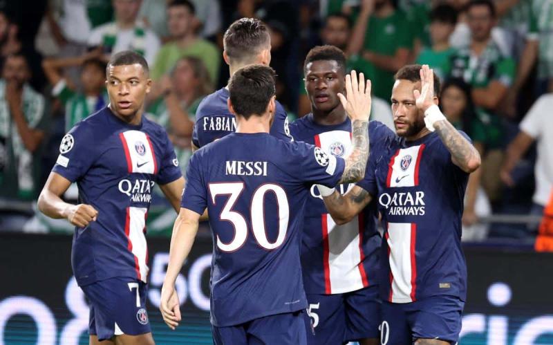 «ميسي» يقود هجوم باريس سان جيرمان ضد بنفيكا في دوري أبطال أوروبا