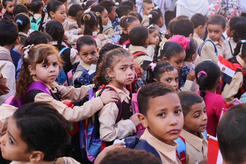 ”إلى أين وصل حال التعليم في مصر”.. مديرين مدارس وأولياء أمور يتحدثون