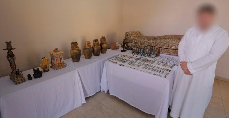 «في بيتنا متحف».. كواليس ضبط ٢٩٥ قطعة أثرية بالدقهلية