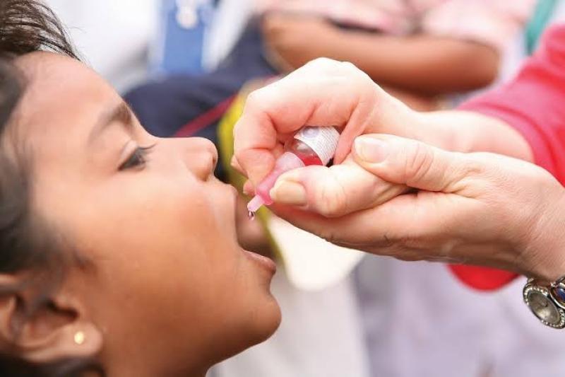 التطعيم شلل الأطفال