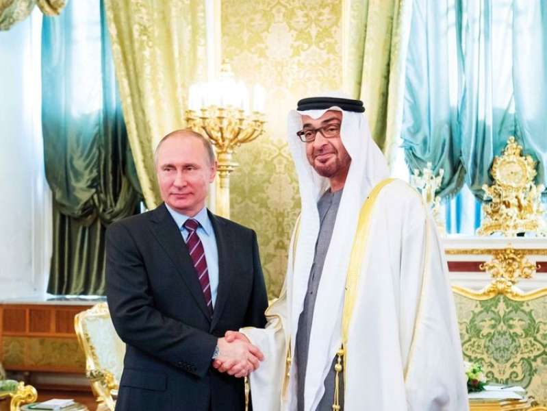الرئيس الإماراتي بن زايد ونظيره الروسي بوتين