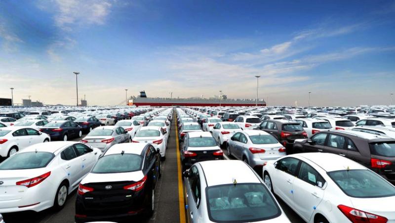 خبراء لـ الطريق: إعفاء المصريين بالخارج من جمارك السيارات المستودة ينعش الحصيلة الدولارية في البنوك