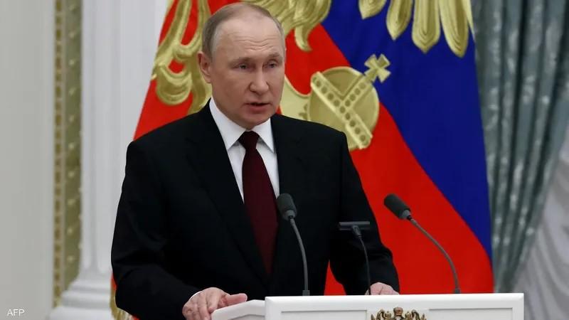 بوتين يرد على تصريحات ماكرون حول الدور التدميري لروسيا في كاراباخ