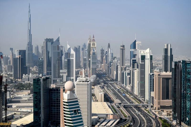 الإمارات تكشف الشرط الأساسي للحصول على تعويض التعطل عن العمل