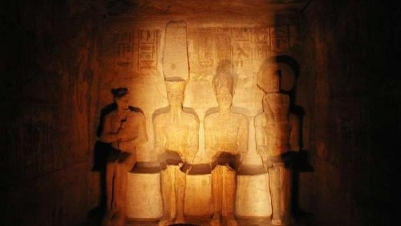 خبير أثري لـ «الطريق»: ظاهرة تعامد الشمس على معبد أبو سمبل تدل على براعة المصريين في علم الفلك