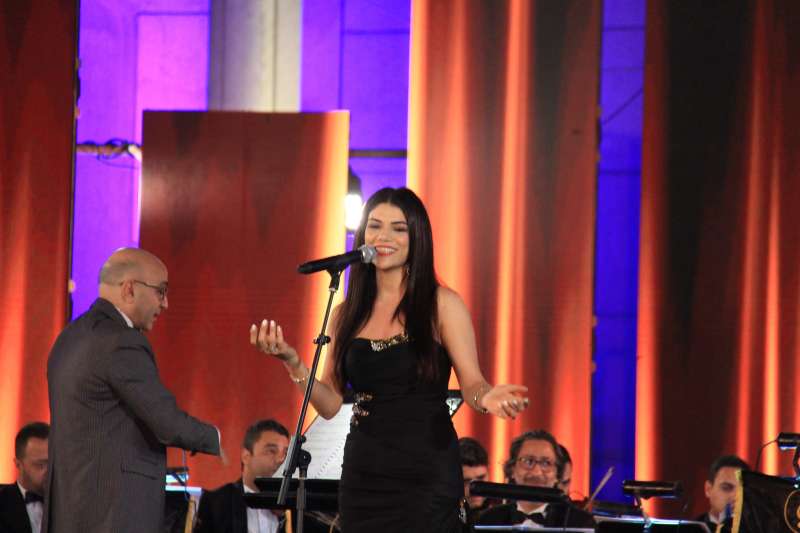 صابرين النجيلي وأمجد العطافي يشعلان حفل الموسيقى العربية 31