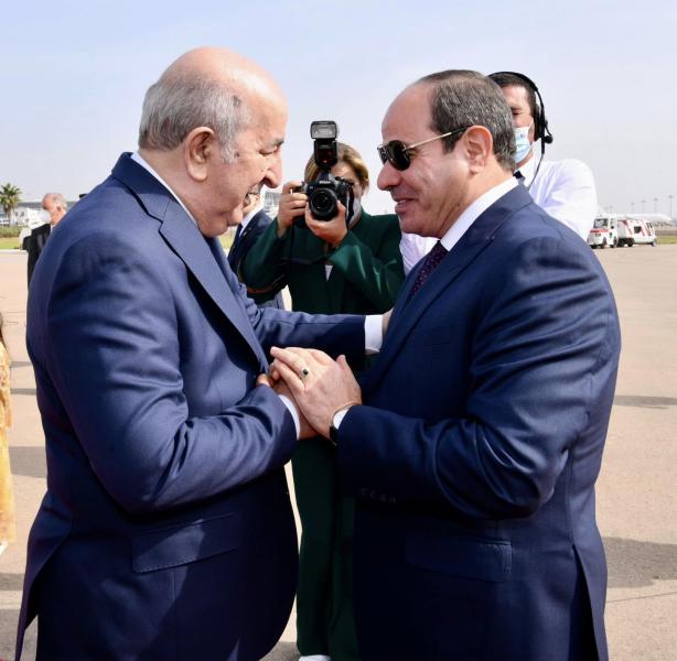 المتحدث الرئاسي ينشر صور الرئيس السيسي خلال مشاركته في القمة العربية بالجزائر