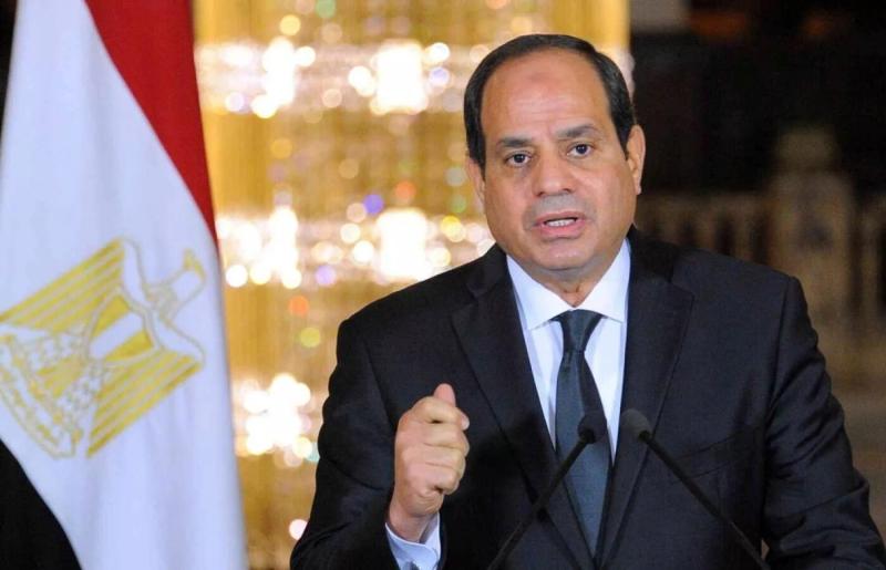 الرئيس السيسي يلتقي نظيره العراقي على هامش القمة العربية في الجزائر