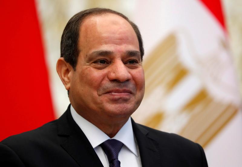 الرئيس السيسي يعود لأرض الوطن بعد مشاركته فى القمة العربية بالجزائر