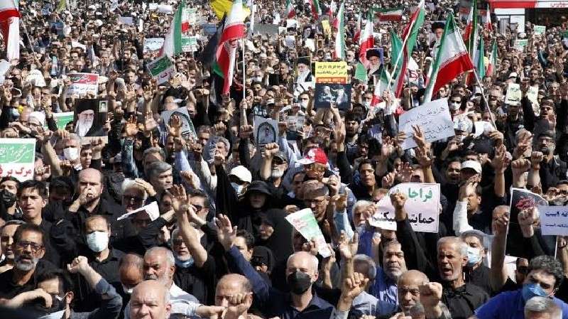 حزب إيراني معارض يدعو لانتخابات مبكرة لوقف الاحتجاجات