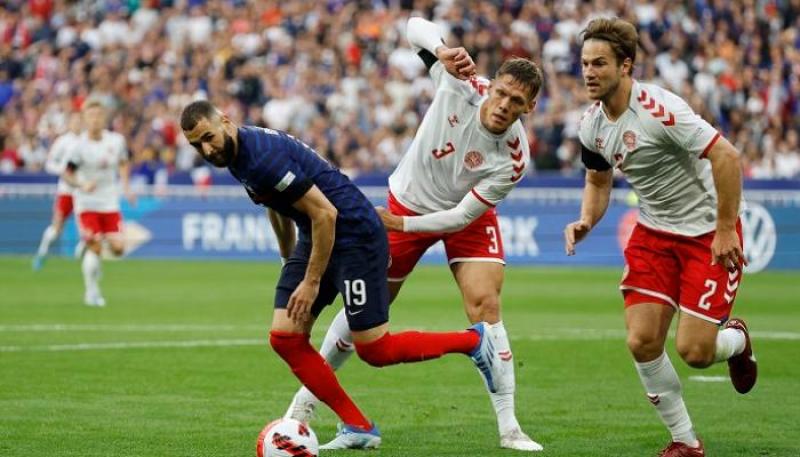 منتخب الدنمارك ضد منتخب فرنسا
