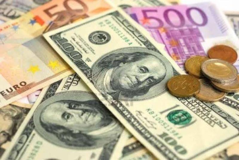 أسعار صرف العملات العربية والأجنبية مقابل الجنيه اليوم الخميس 1-12-2022