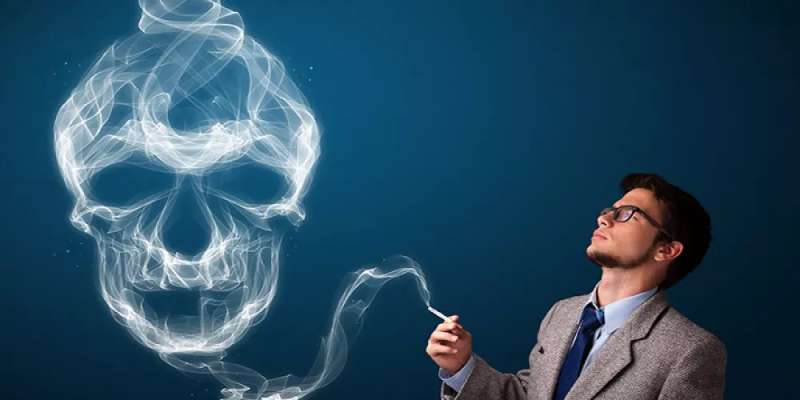 الرجل المدخن هو الأكثر عرضة للإصابة بهشاشة وكسر العظام