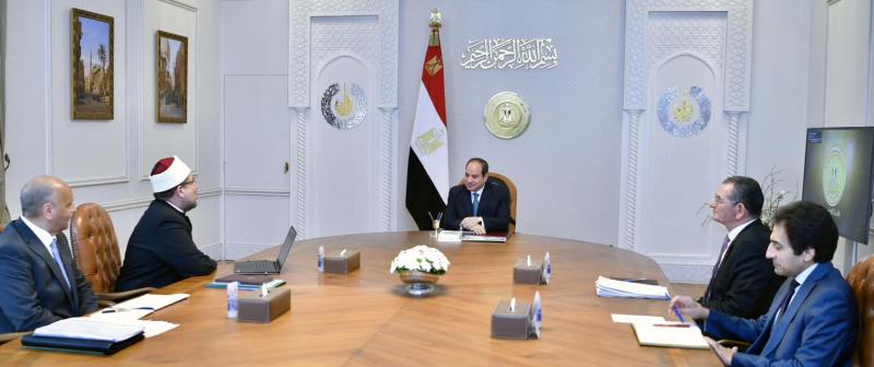 اجتماع الرئيس السيسي مع وزير الاوقاف 