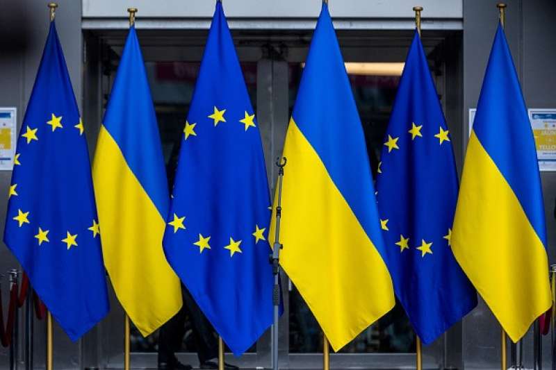 أوكرانيا والاتحاد الأوروبي 