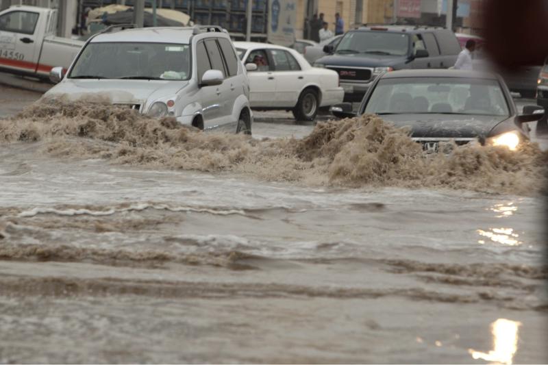 هل تتكرر سيول جدة في مصر بسبب الأمطار خلال الـ48 ساعة المقبلة؟.. الأرصاد تجيب