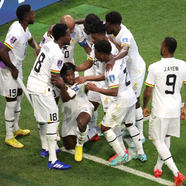 كأس العالم.. التشكيل الرسمي لقمة غانا والأوروجواي