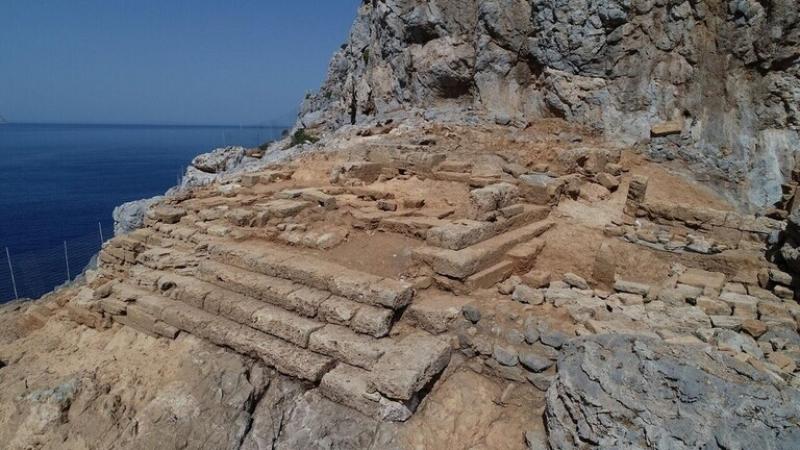 قرابين ولوحات فنية.. علماء يكتشفون آثار نادرة في اليونان