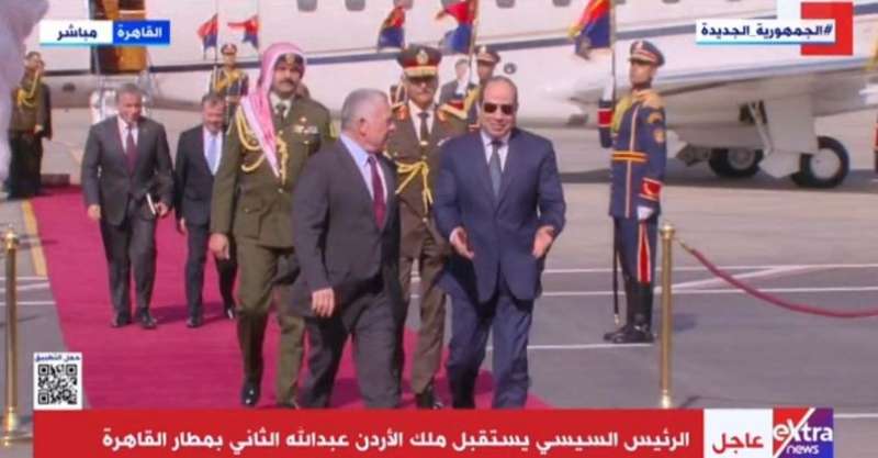 بث مباشر.. الرئيس السيسي يستقبل ملك الأردن بمطار القاهرة
