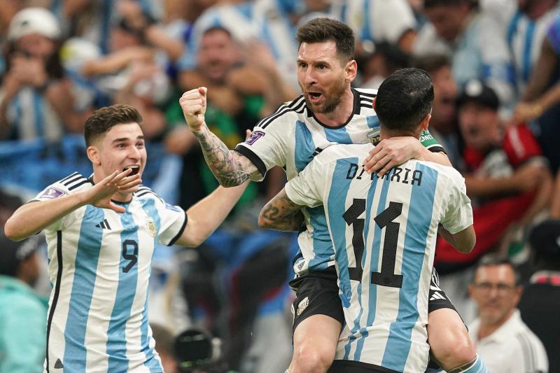 كأس العالم.. ميسي يقود الأرجنتين أمام أستراليا في دور الـ 16