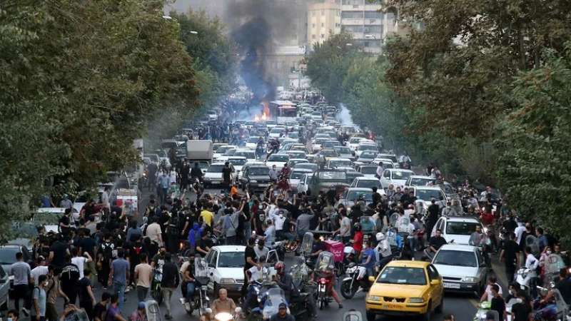 إيران: حل شرطة الأخلاق في البلاد