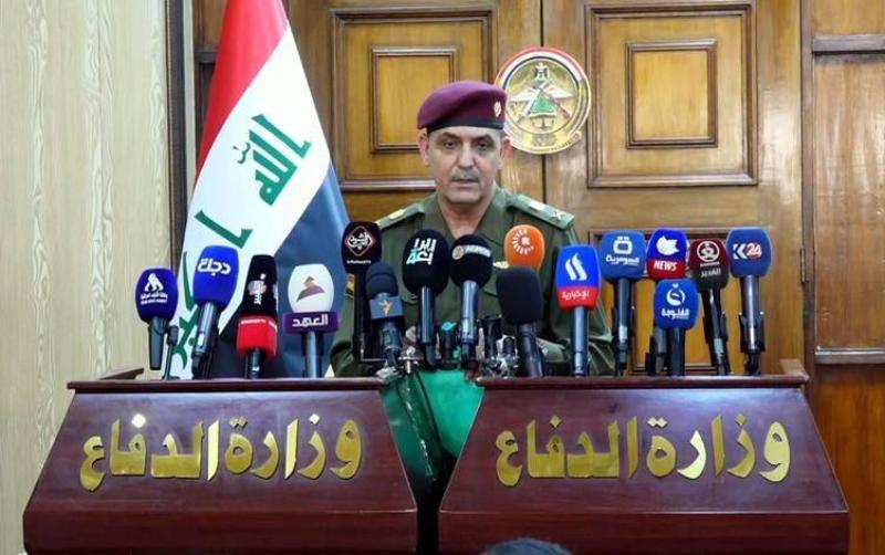 رئيس وزراء العراق يكلف الجيش بحماية الحدود والأجواء بحزم