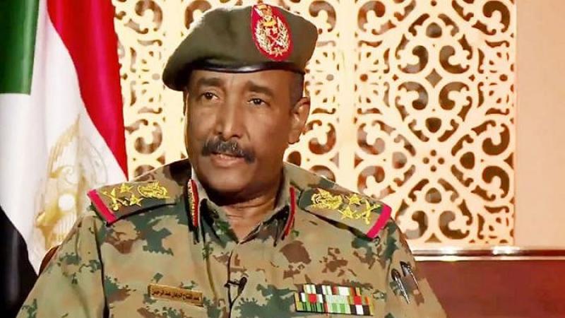 البرهان يشيد بجهود مصر للحفاظ على سلامة واستقرار السودان