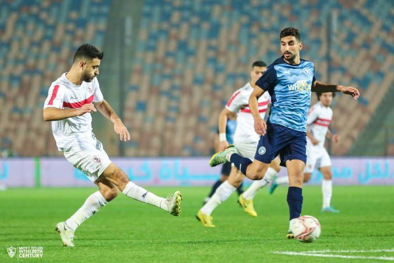 الزمالك يلحق ببيراميدز هزيمته الأولى في الدوري المصري