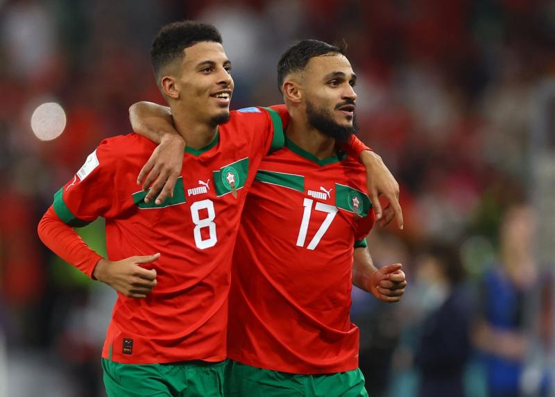 عز الدين أوناحي و بوفال لاعبي منتخب المغرب