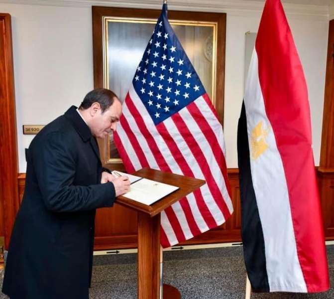 الرئيس عبد الفتاح السيسي رئيس جمهورية مصر العربية 