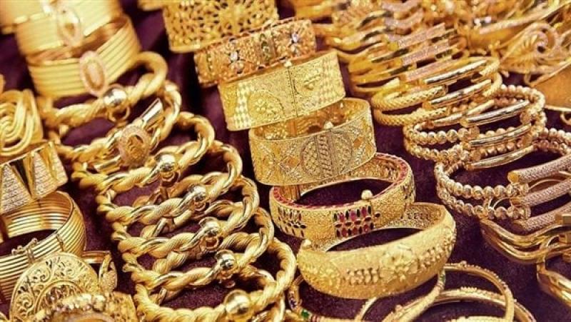 الذهب يرتفع عالميا وسعر الأوقية يقترب من 1800 دولار
