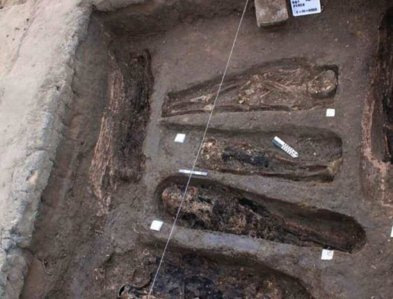 اكتشاف مقابر آثرية في دمياط