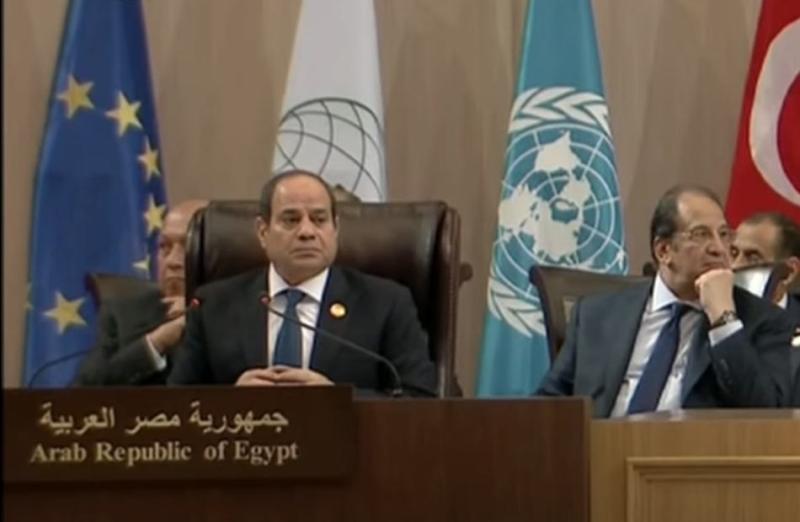 الرئيس السيسي خلال مؤتمر بغداد