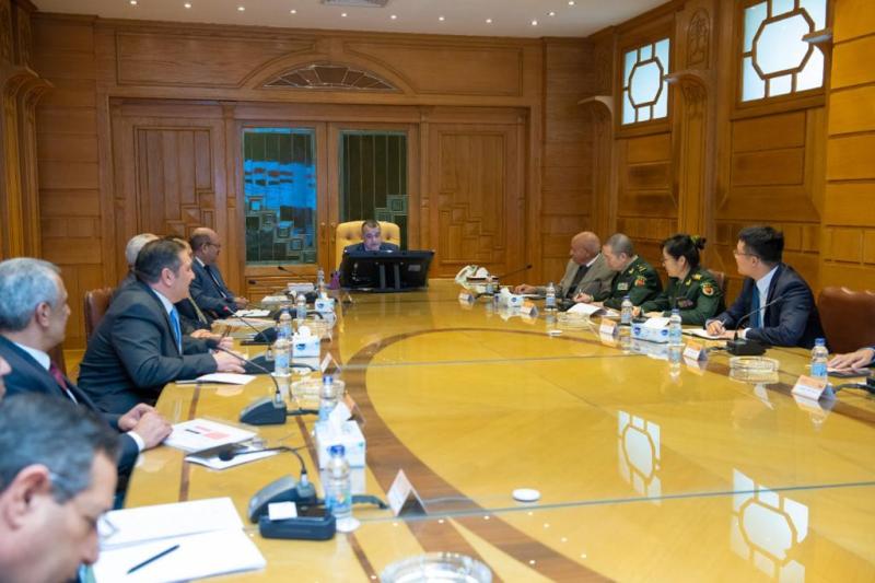 التعاون بين مصر والصين عسكريا