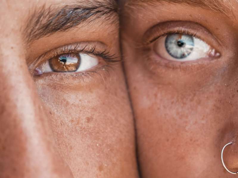 دراسة: لون العين تكشف عن حالتك الصحية