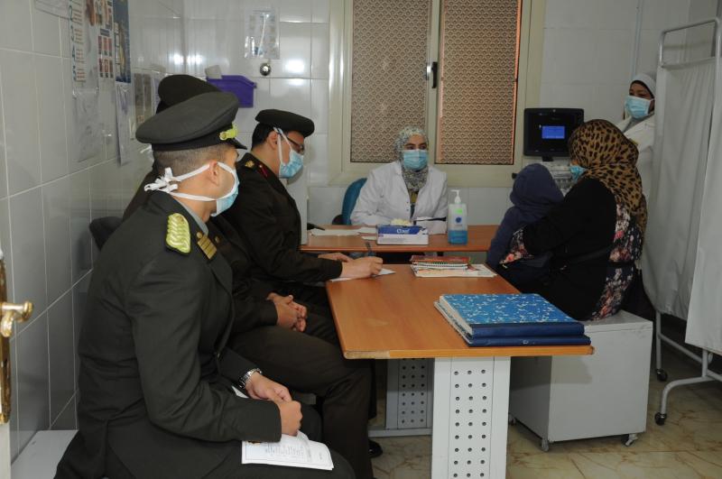 القوات المسلحة تنظم قافلة طبية بمدينة الأسمرات