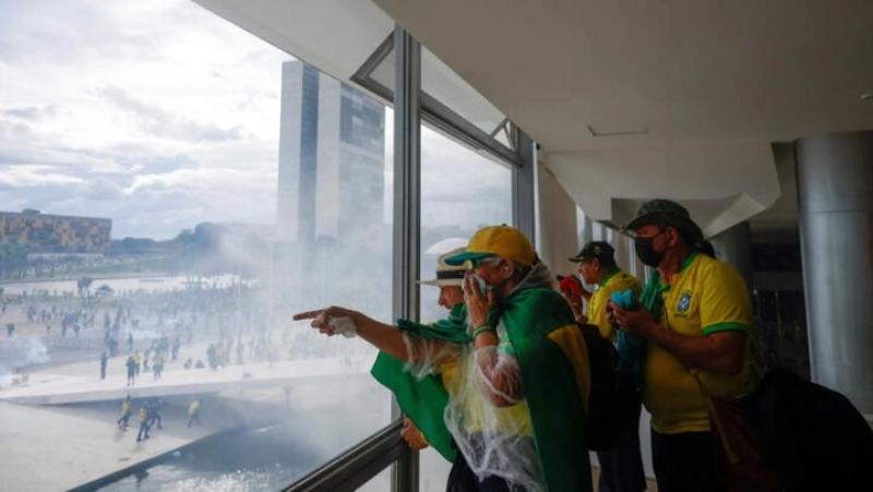 اقتحام القصر الرئاسي في البرازيل ـ فرانس 24