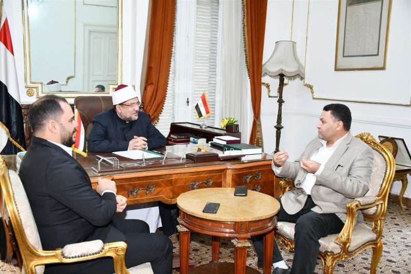 وزير الأوقاف لـ الطريق: افتتاح 1200 مسجد في 2022 يؤكد اهتمام الرئيس بإعمار بيوت الله
