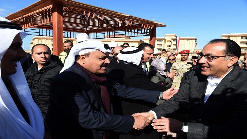 رئيس الوزراء يجري جولة تفقدية لمشروعات شمال سيناء