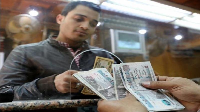 «هل أرتفاع الدولار أمام الجنية له أستفادة أقتصادية لمصر»؟.. خبيرة مصرفي تجيب
