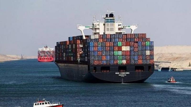 عبور 352 سفينة بحمولات 6.5 مليون طن بموانئ المنطقة الاقتصادية لقناة السويس خلال ديسمبر  2022